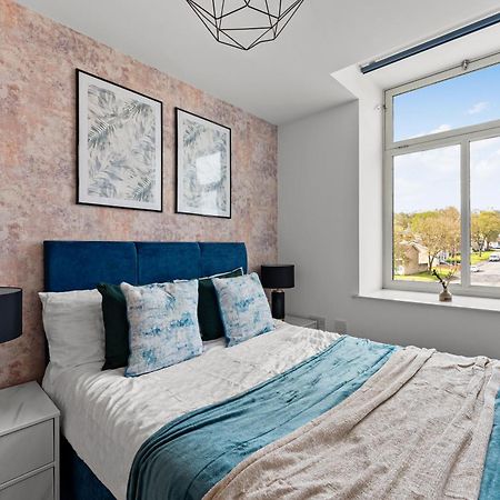 30 Percent Off! Beautiful Apartment In Dewsbury - Sleeps 6 Leeds  Exterior photo